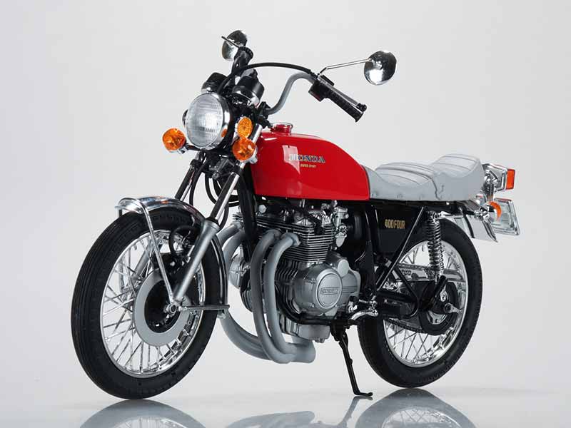 カスタムパーツを新規金型で再現した旧車プラモデル「CB400FOUR＆CB750 FOUR」がアオシマから登場！ 記事5