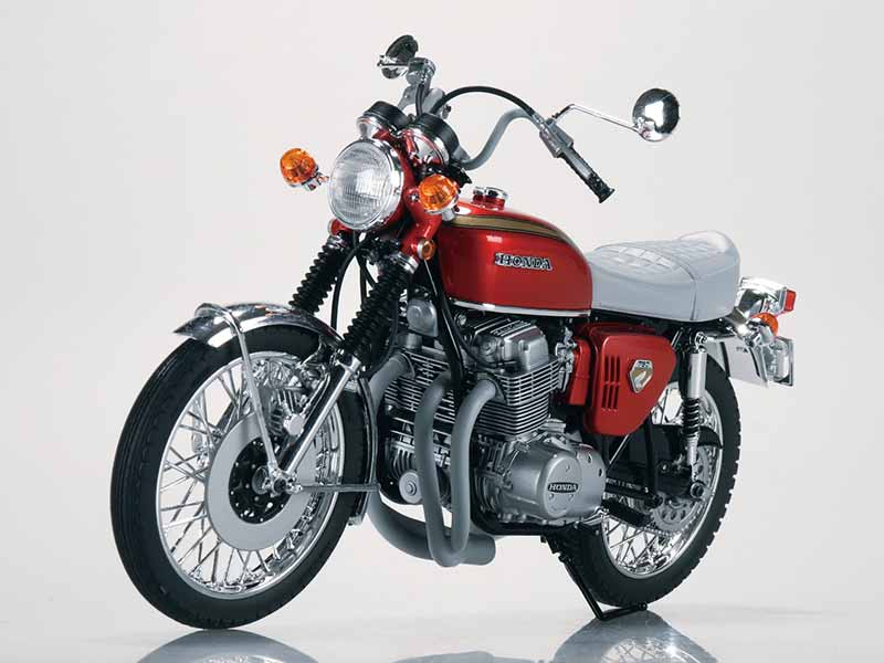 カスタムパーツを新規金型で再現した旧車プラモデル「CB400FOUR＆CB750 FOUR」がアオシマから登場！ 記事9