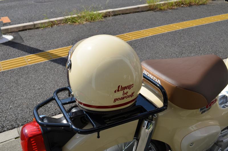 【再入荷】レトロ可愛いレディースジェットヘルメット「アイボリー/レトロレッド」が復刻して2025年6月に販売開始！【予約受付中】