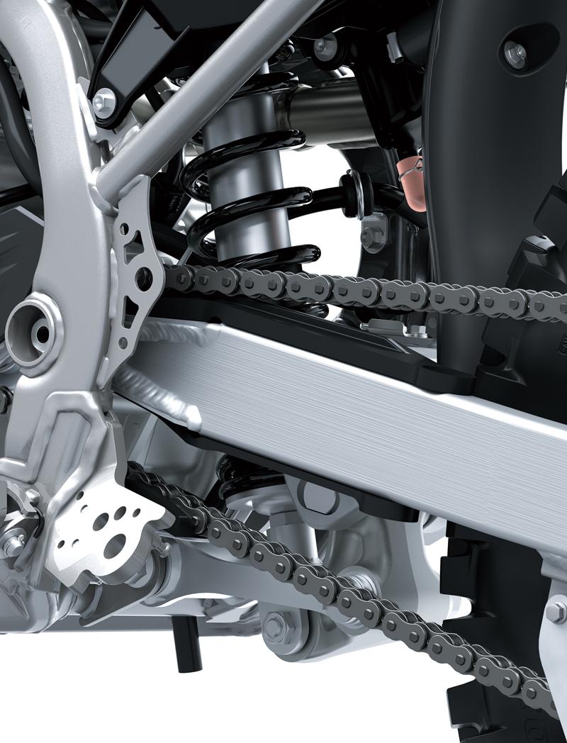 カワサキからフルモデルチェンジとなったコンペティションモデル「KLX230R」「KLX230R