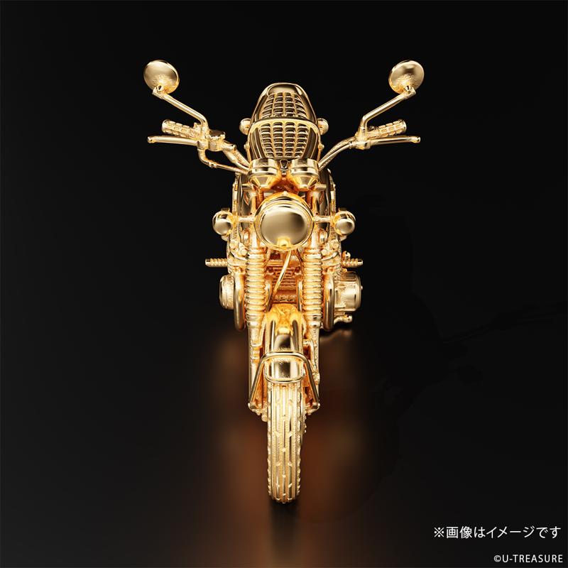 【Honda】”ナナハン”の代名詞「CB750FOUR」1969年モデルの1/24サイズ　シルバー製フィギュア。ナンバープレートにシリアルナンバーを刻印