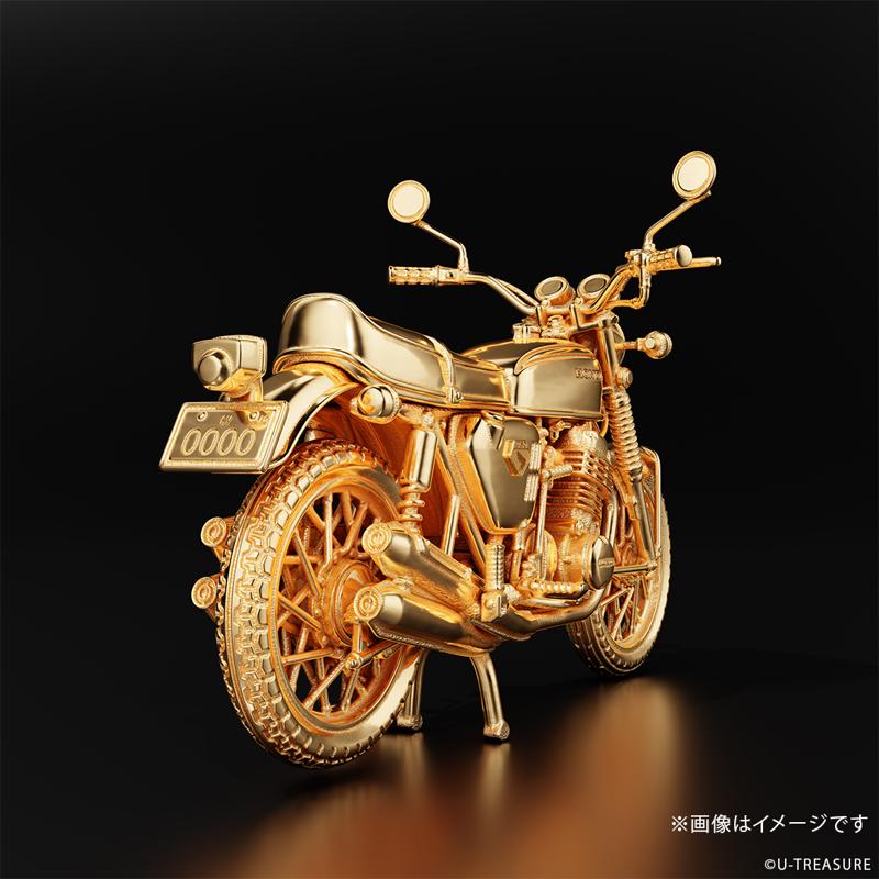 【Honda】”ナナハン”の代名詞「CB750FOUR」1969年モデルの1/24サイズ　シルバー製フィギュア。ナンバープレートにシリアルナンバーを刻印