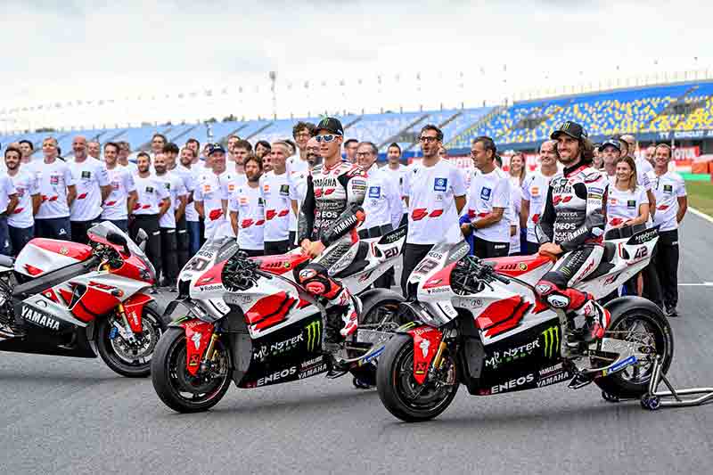 【ヤマハ】伝説のカラーが蘇る！ 創立70周年を記念し白×赤の「YZR-M1」で MotoGP 参戦 記事3