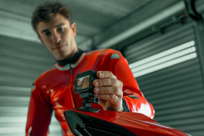 Insta360 × マルク・マルケス コラボモデル「Insta360 Ace Pro 2 マルク・マルケス限定版／MM93エディション」が発売！ 記事3