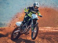 【トライアンフ】モトクロス専用マシン「TF 250-X」2026年モデルを発表！