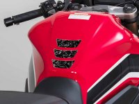 タナックスからフォージドカーボン柄の「タンクパッド9」が8/1発売！ メイン