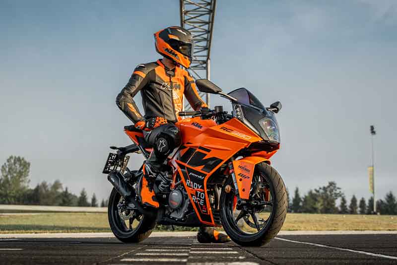 【KTM】バイクデビューを応援！「免許サポートキャンペーン」を12/8まで実施中 記事1