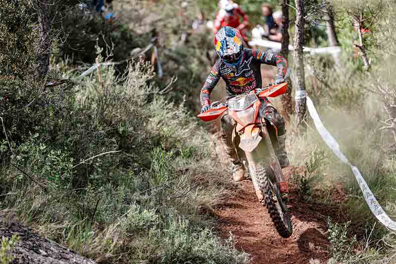【KTM】エンデューロ部門で「ライダーサポートプログラム」を開始、選出ライダーに車両を無償貸与 記事2