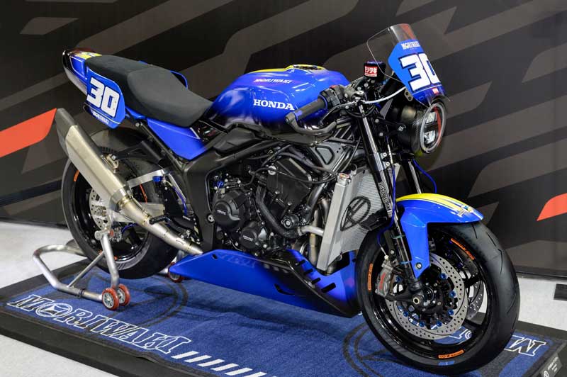 鈴鹿8耐の前夜祭にて新旧「CB」が揃い踏み！ Honda「CB」スペシャル・ランを実施　記事2