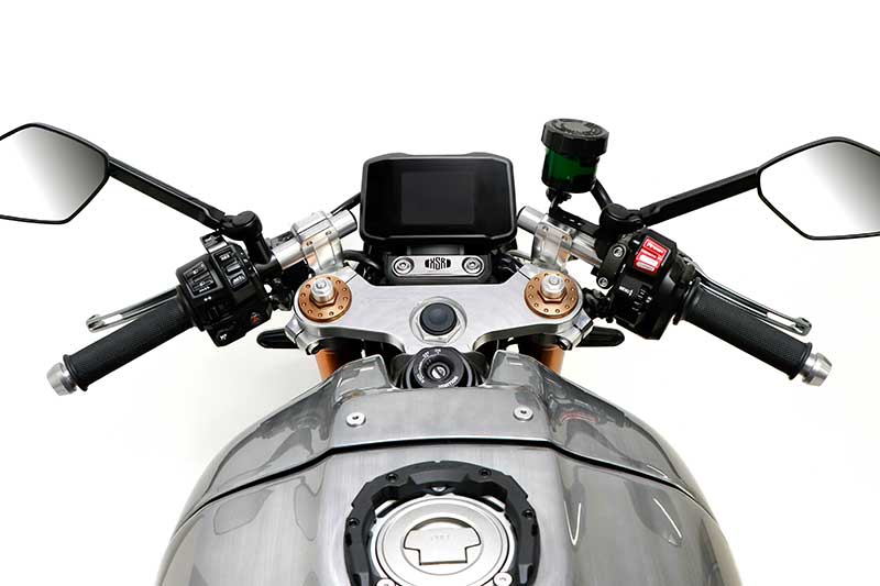 アクティブから XSR900／GP用の「セパハン&トップブリッジキット」が登場！ 記事1