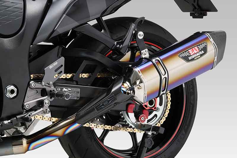 ヨシムラが Hayabusa用「フルエキゾーストHEPTA FORCE チタンサイクロン 2本出し 政府認証」の受注をスタート！ 記事5