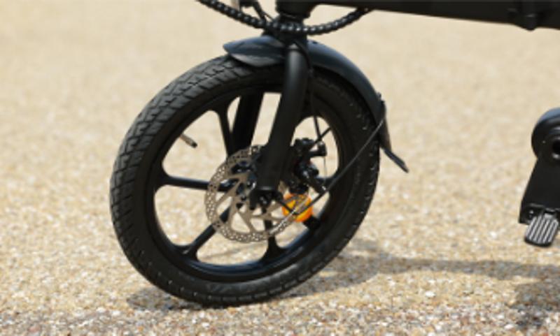 移動の常識が変わる。次世代モビリティ、始動　「特定小型原動機付自転車」キックスケータータイプ・自転車タイプ・スクータータイプの3タイプを全国のスポーツデポにて順次発売