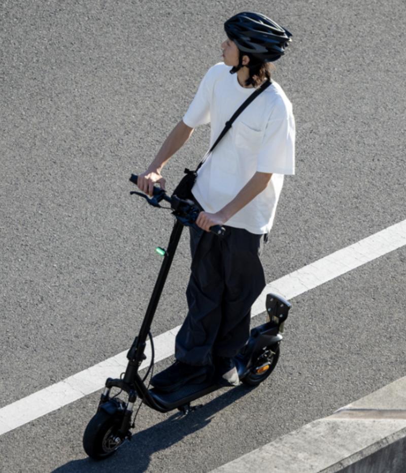 移動の常識が変わる。次世代モビリティ、始動　「特定小型原動機付自転車」キックスケータータイプ・自転車タイプ・スクータータイプの3タイプを全国のスポーツデポにて順次発売