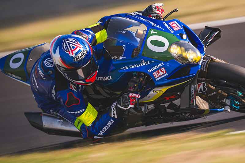 【スズキ】鈴鹿8耐参戦の「チームスズキCNチャレンジ」が転倒トラブル乗り越え完走 記事3