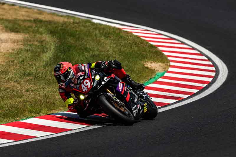 【アプリリア】初参戦チームで鈴鹿8耐3年ぶりの表彰台を獲得！ モトアメリカではタイトル防衛に成功 記事2