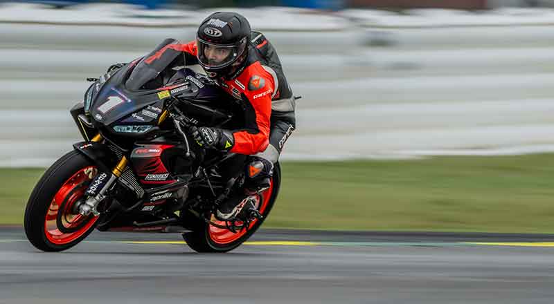 【アプリリア】初参戦チームで鈴鹿8耐3年ぶりの表彰台を獲得！ モトアメリカではタイトル防衛に成功 記事4