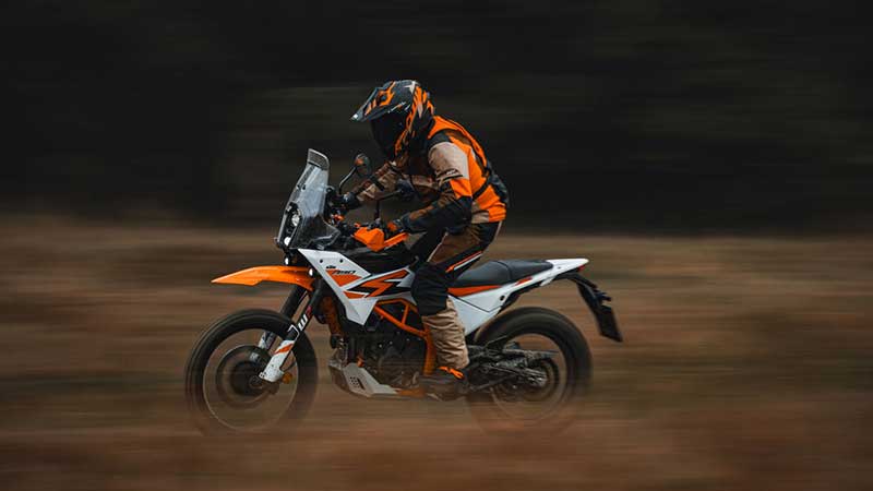 390 ADVENTURE R 記事1