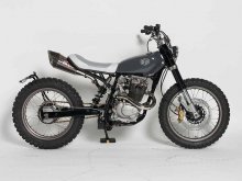 デウスがホンダ FTR223 をベースにした最新カスタムバイク「SKOLL」を公開！ デウス原宿店で展示販売中 メイン