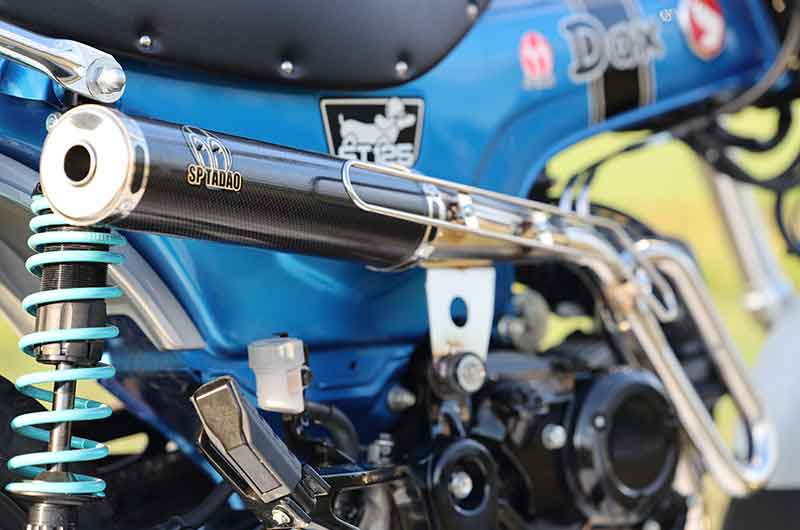 SP忠男からホンダ Dax125（24-）用「PURESPORTカーボン」が発売！ 記事3