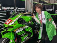 【カワサキ】若月 佑美さんが鈴鹿8耐を初観戦！ レースの魅力伝える動画公開（動画あり） メイン