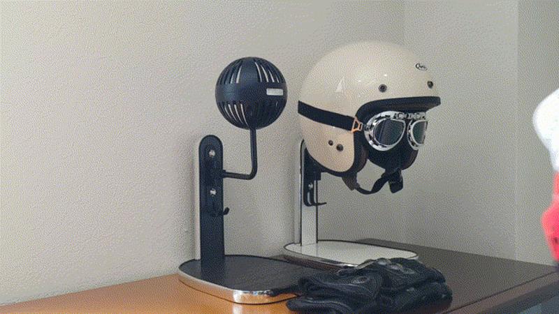 猛暑のヘルメット悩みを解決！2倍速乾ヘルメットスタンドがMakuakeで期間限定クーポン配布