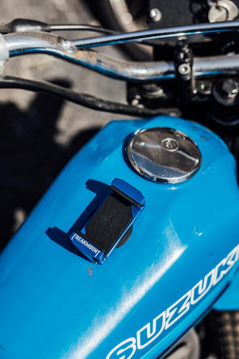 超強力マグネット式バイク用スマホホルダーの新型『FREAKMOUNT2.0』に全5色のカラーラインナップ追加！
