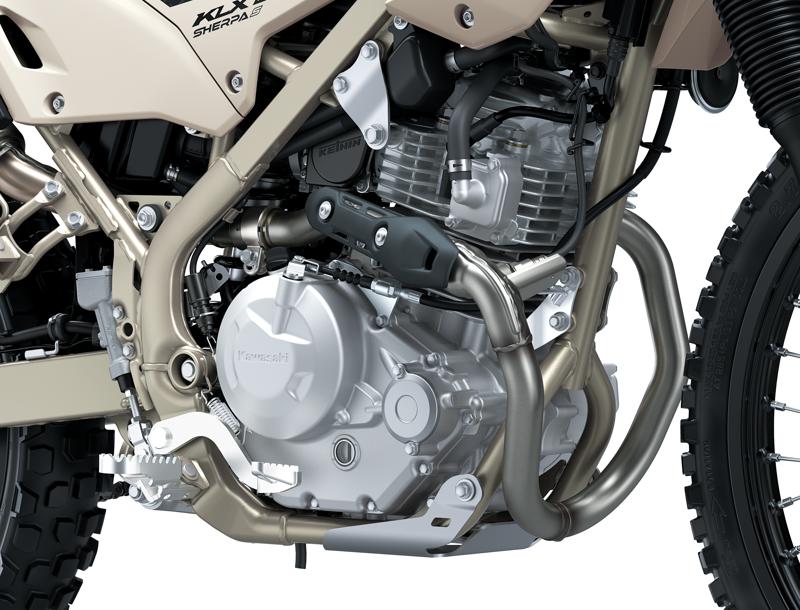 カワサキからアウトドアライディングの新提案「KLX230