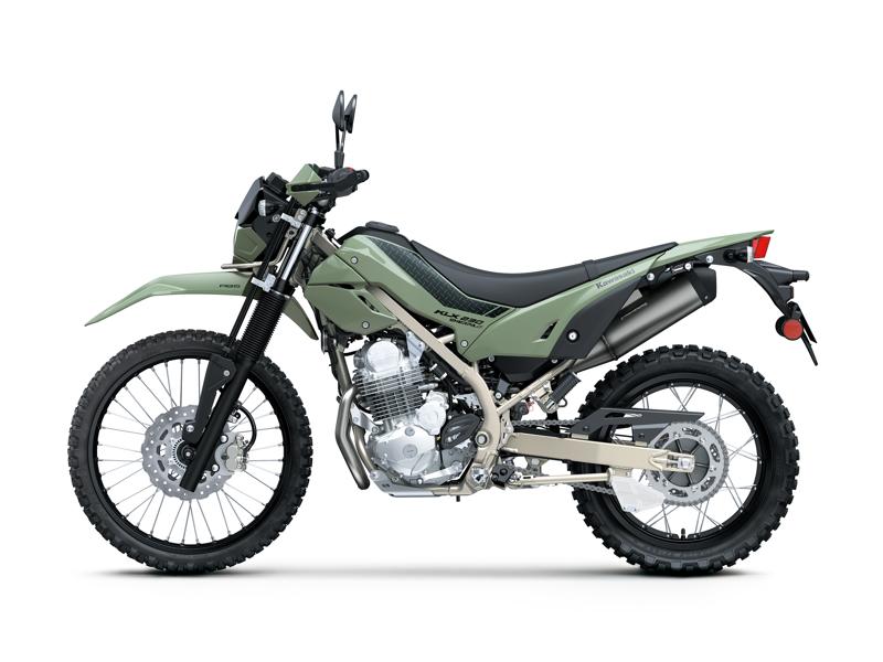 カワサキからアウトドアライディングの新提案「KLX230