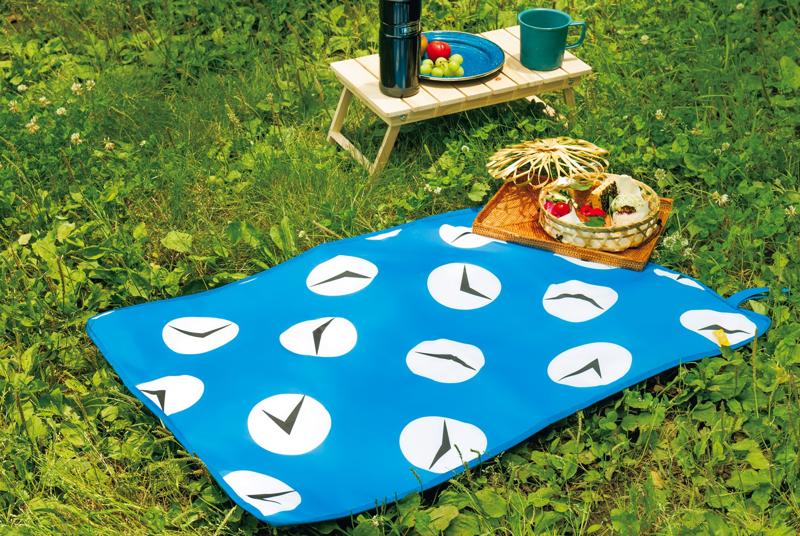 BE-PAL最新号の特別付録は、赤と青の両面使える『ドラえもん