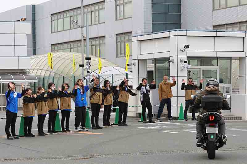 【スズキ】「V-STROM Meeting 2025」がスズキ浜松工場で11/9に開催！ グッズ先行販売は9/8よりスタート 記事11