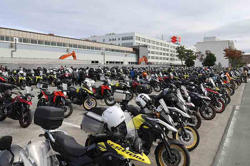 【スズキ】「V-STROM Meeting 2025」がスズキ浜松工場で11/9に開催！ グッズ先行販売は9/8よりスタート 記事8