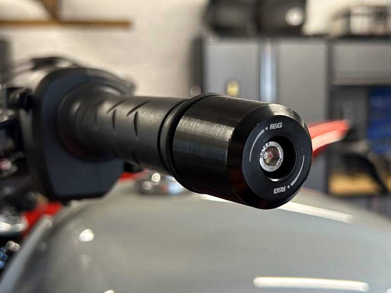 ネクサスから GB350S（25-）用「クラシッククラッシュプロテクター／バーエンドスライダー／タンクトラクショングリップ」が発売！ 記事3
