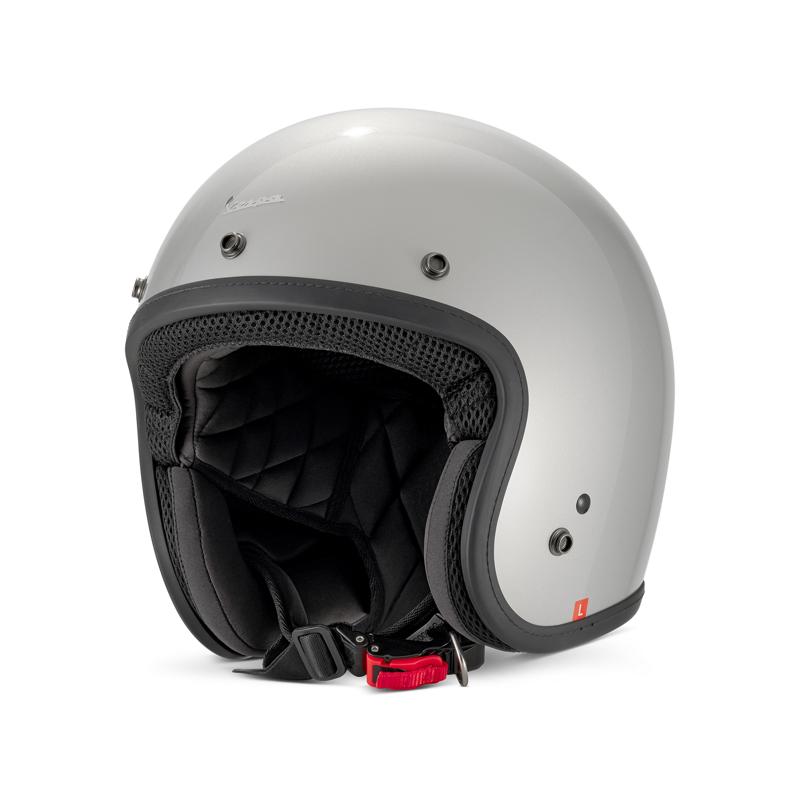 ベスパ純正ヘルメットをプレゼントするキャンペーンを実施