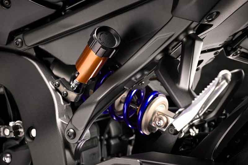 YZF-R9 記事10