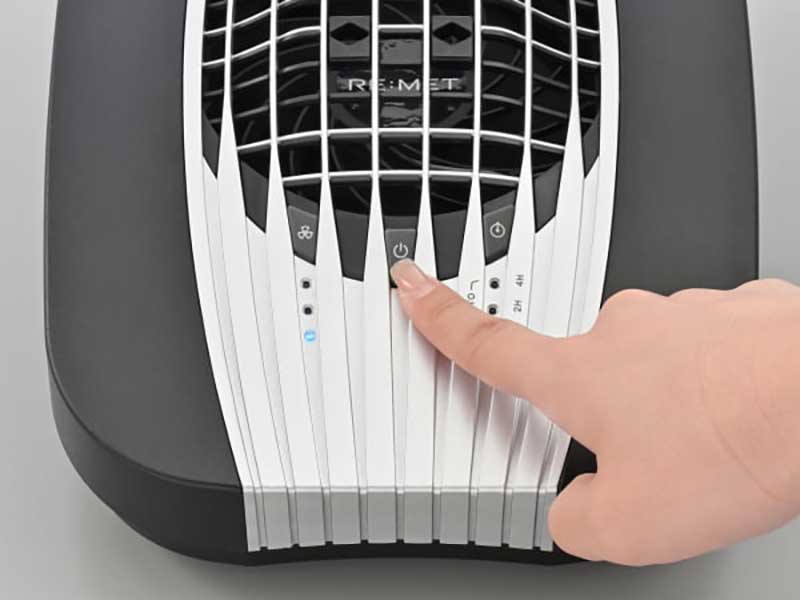 送風量2.3倍×プラズマイオンで速乾消臭!「ヘルメット消臭器 RE:MET TURBO/リメット ターボ」がデイトナから発売 記事3