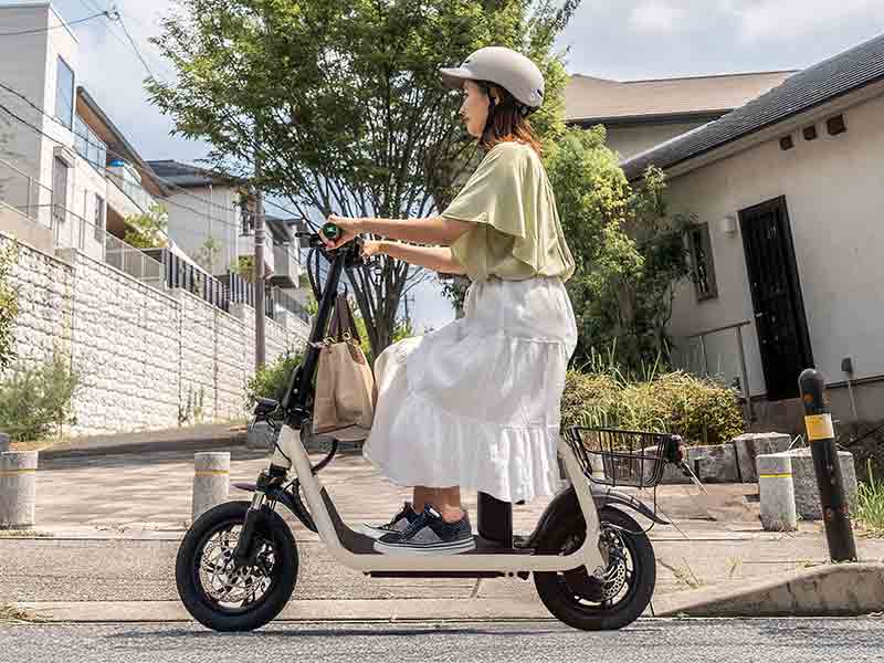 最大12％の坂道もラクラク！ 特定小型原付「twenty Model-001」の先行販売をクラウドファンディングで開始