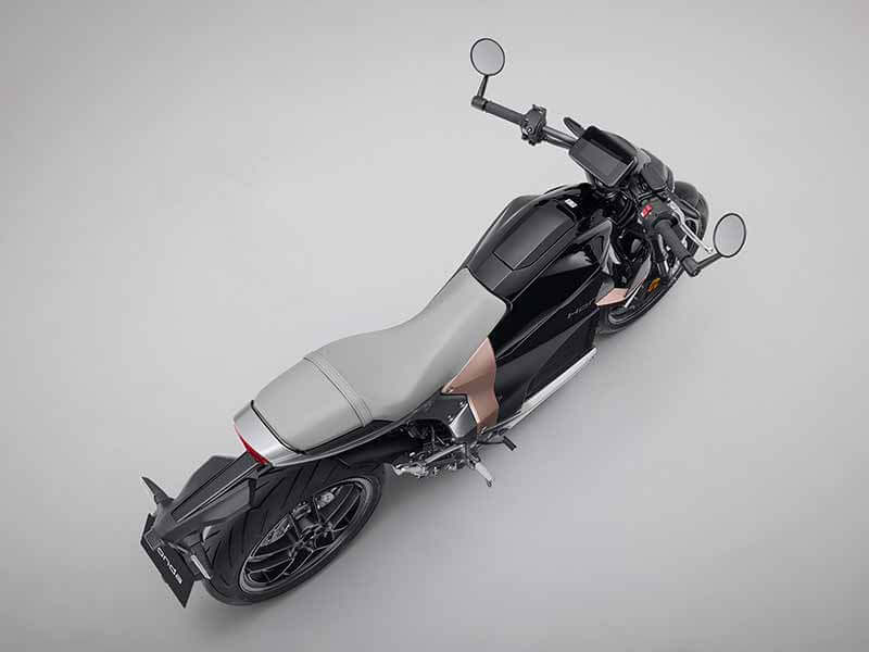 【ホンダ】電動モーターサイクル「Honda WN7」を EICMA2025 で公開! 二輪電動事業のブランドプロミスと4つのコアバリューを発表 記事3