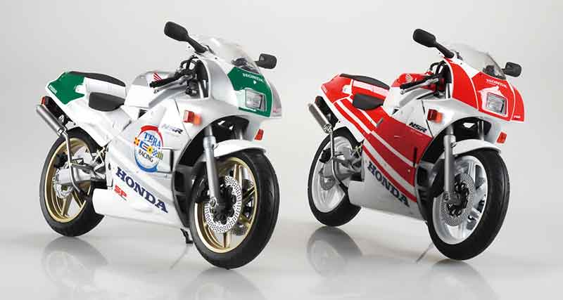 NSR250R（MC18型）の1989年追加カラーを再現！ 1/12完成品モデルがアオシマから登場 記事1