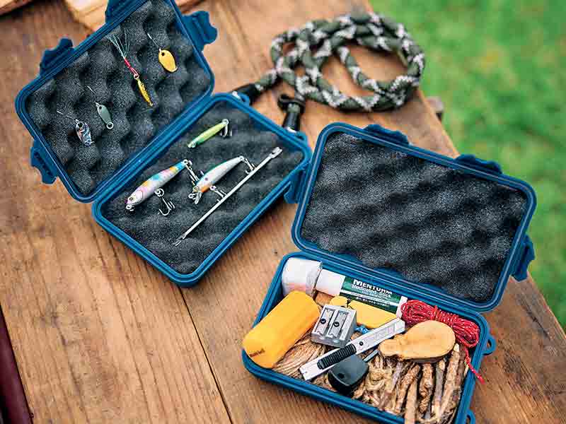 BE-PAL 1月号発売! 特別付録は大切なギアを守る「モンベル アウトドア “タフ” ケース」 メイン