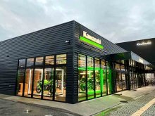 【カワサキ】「カワサキ プラザ那覇」がリニューアルオープン! 沖縄観光に便利な最新機種のレンタルも メイン