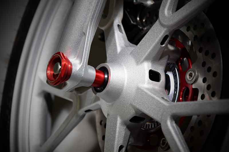 EVATEK からスーパーカブ110用「アルミホイールカラー」が発売！ 軽量化＆彩りを両立する全4色展開 記事4