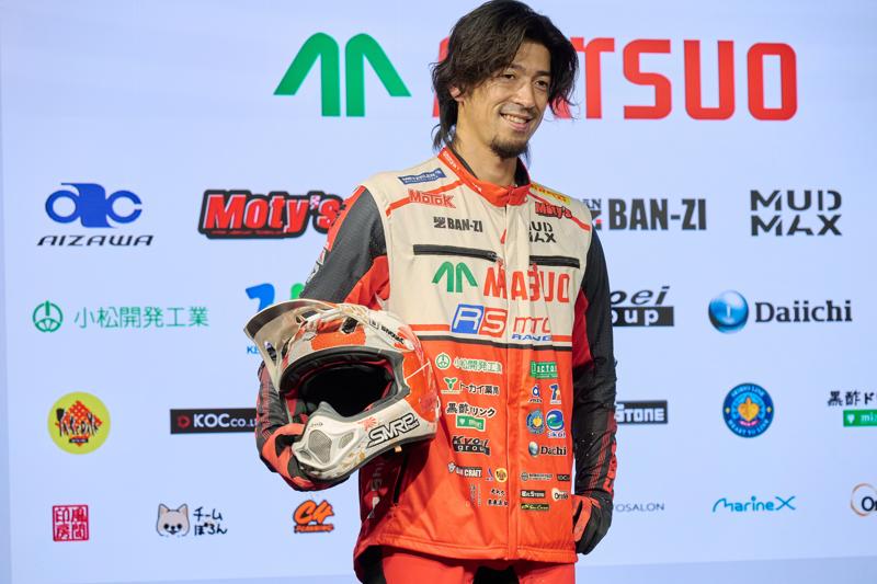 藤原慎也「ダカール・ラリー」参戦壮行会で唯一の日本人ライダーとしての「決意」を語る！