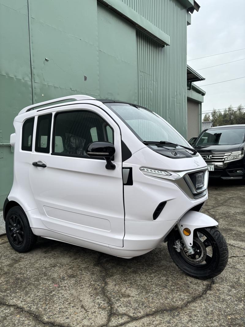 【ビークルファン】人気のハイエンドモデル「アーバントライカー」のドア付き車体が入荷!!