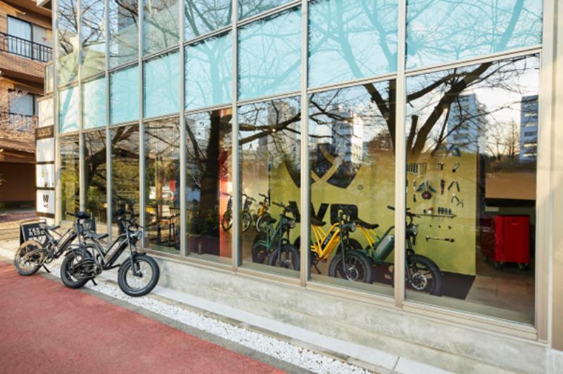 WO、特定小型原付「wonkey」シリーズに新色「SILVER」を追加。2025年12月12日（金）発売