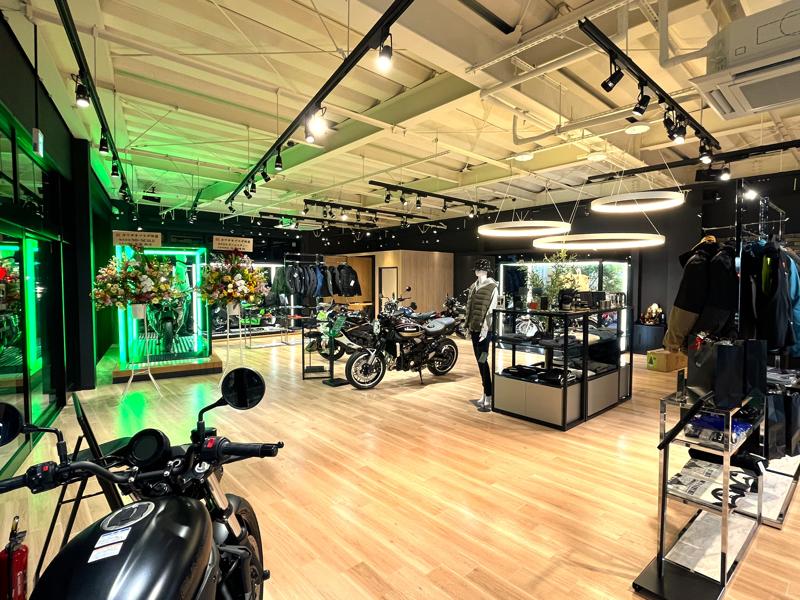 新しさと歴史が交差する都市、沖縄県那覇市の「カワサキ