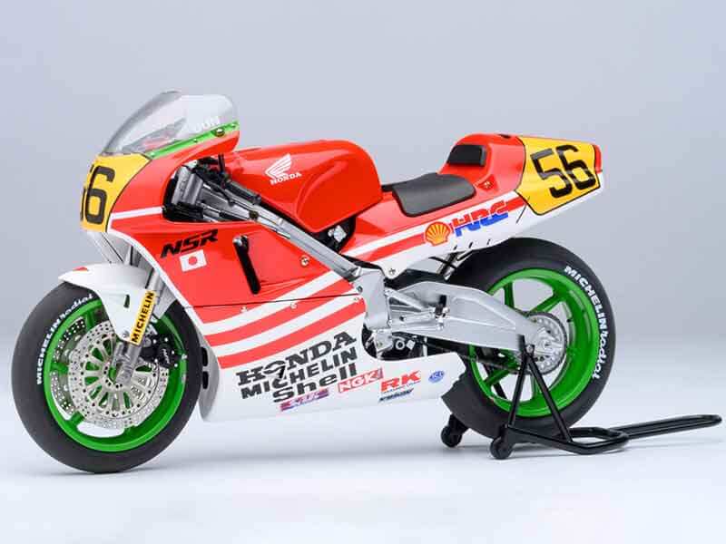 「バリバリ伝説」巨摩 郡の NSR500 が蘇る! CAMSHOP.JP が1/12スケール完成品モデルの販売を開始 記事1