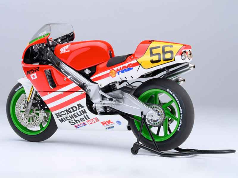 「バリバリ伝説」巨摩 郡の NSR500 が蘇る! CAMSHOP.JP が1/12スケール完成品モデルの販売を開始 記事2