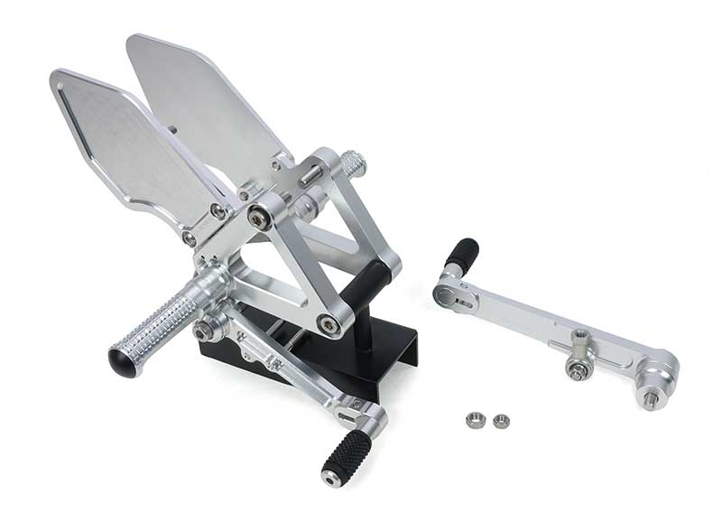 アクティブが「CB1000F」カスタムパーツ第3弾を公開！ バックステップなど4アイテム 記事4