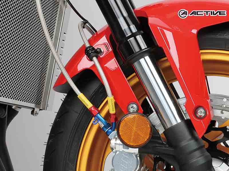 アクティブが「CB1000F」カスタムパーツ第3弾を公開！ バックステップなど4アイテム 記事8