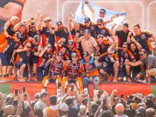 【KTM】ルシアーノ・ベナビデスがダカール初優勝！ 2秒差の激闘を制し KTM が通算21勝目 メイン